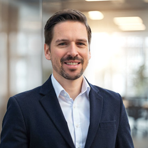 Holger Landauer, CFO (Interim), VITAIRA